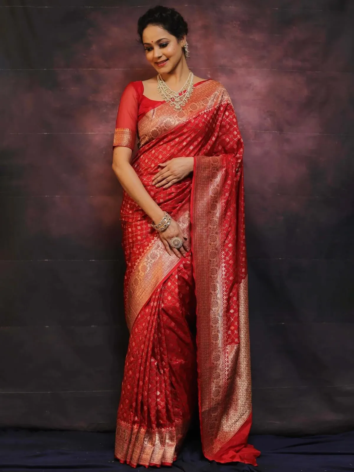 Classy Red Soft Silk Saree With Wonderful Blouse Piece