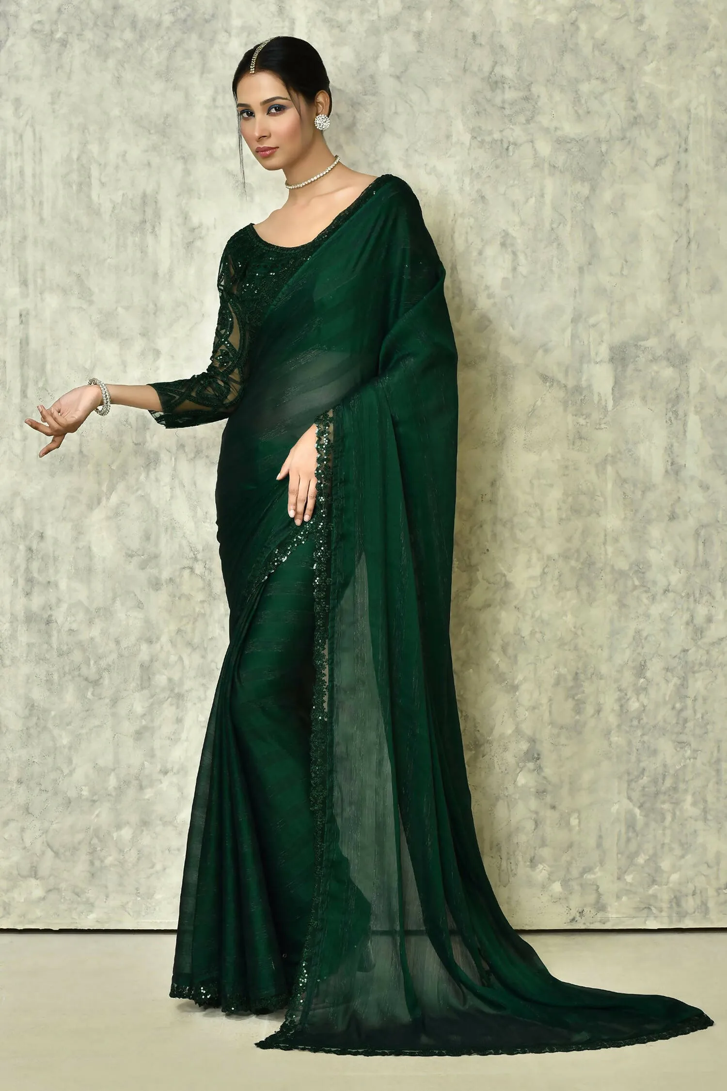 Dark Green Silk Solid Saree With Blouse Piece - Purvi