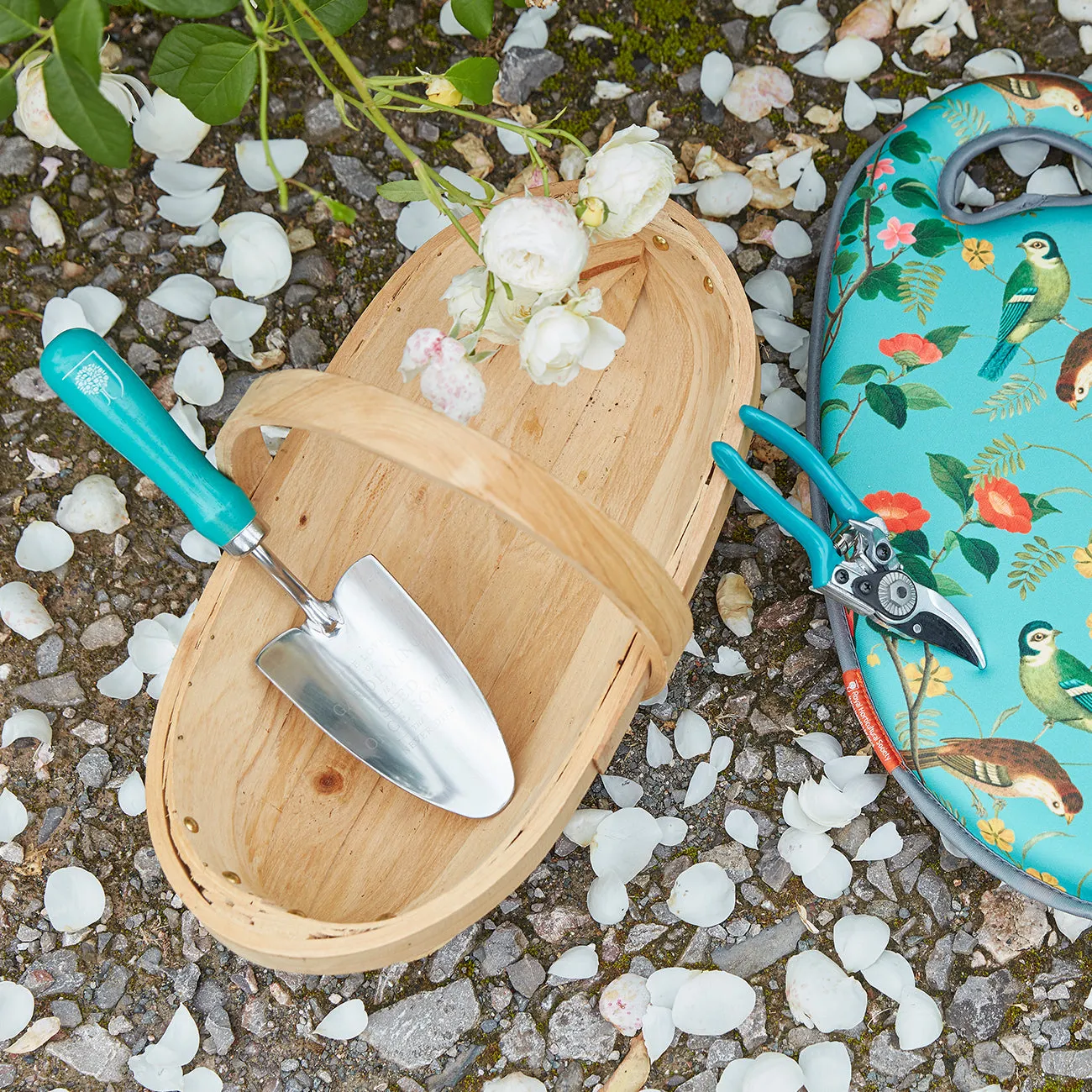 Flora and Fauna Trowel and Secateurs