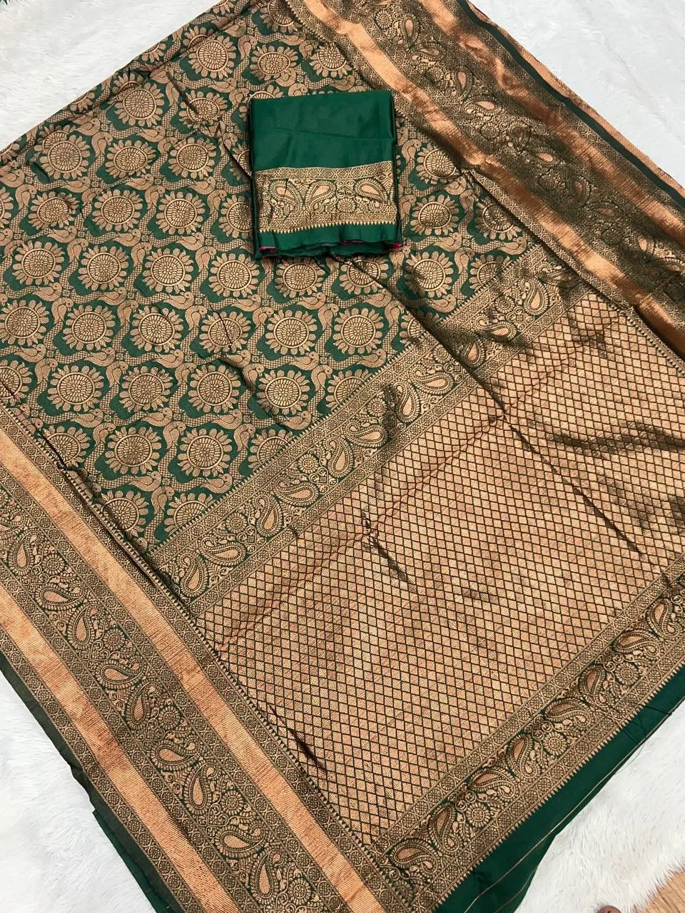 Palimpsest Dark Green Soft Silk Saree With Delectable Blouse Piece