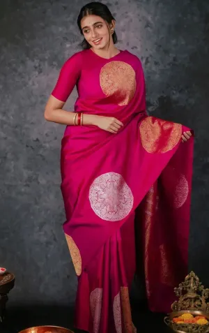 Prominent Dark Pink Soft Silk Saree With Demanding Blouse Piece