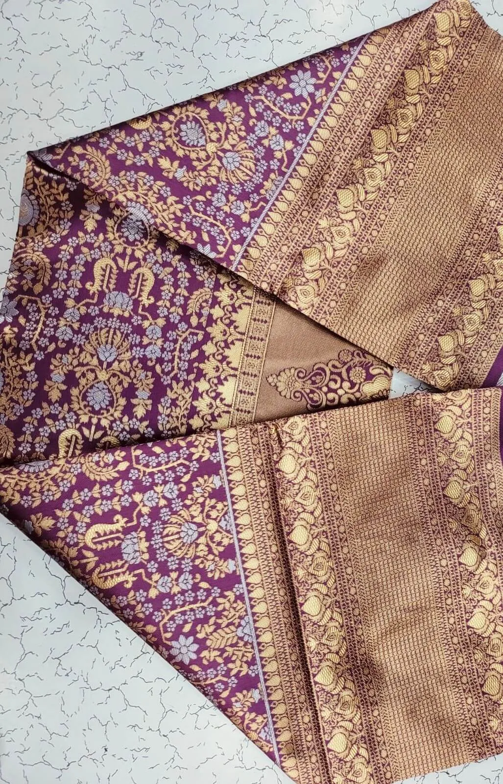 Twirling Wine Soft Silk Saree With Capricious Blouse Piece